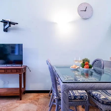 Augusta Apartment